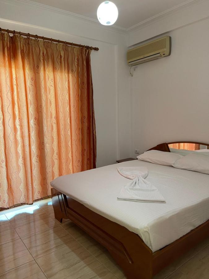 Sun And Sea Apartment Saranda Exterior foto